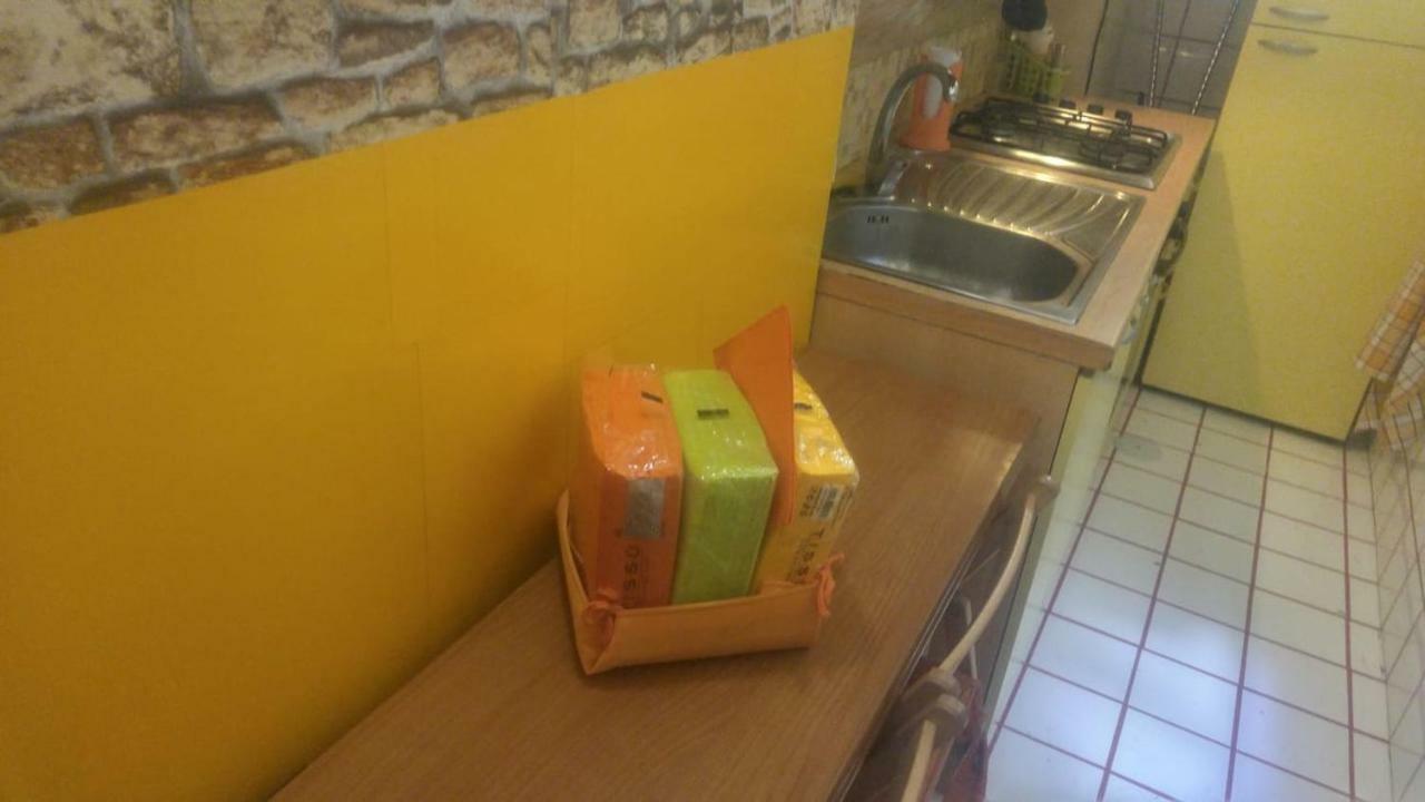 Napolix Centro, Intero Appartamentino, Casa Vacanze, Suite Tricamere Nel Cuore Di Napoli Zewnętrze zdjęcie